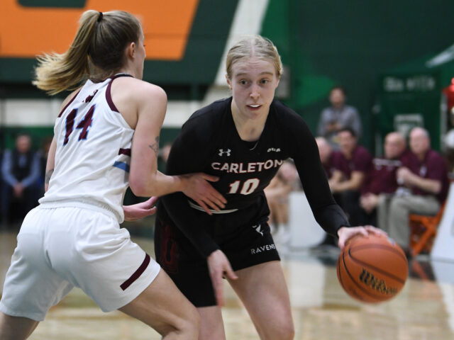 Carleton Ravens Basketball on X: The first Women's Basketball national championship  ring ceremony in Ravens #HERSTORY 